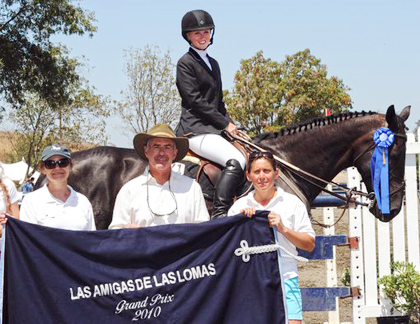 Lindsay Douglass Wins the 2010 $10,000 Las Amigas Grand Prix